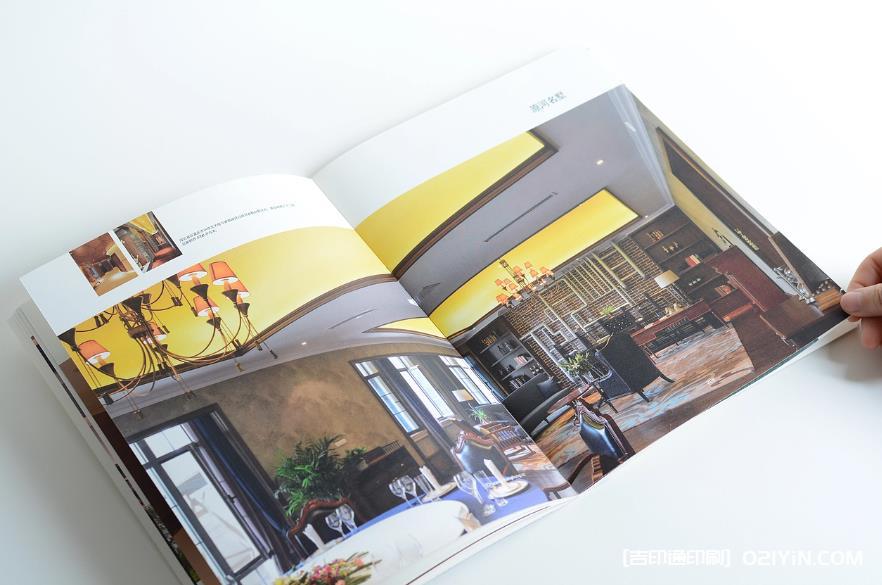 上海本地化服務優勢：產品畫冊印刷的上門對接、打樣確認與配送保障
